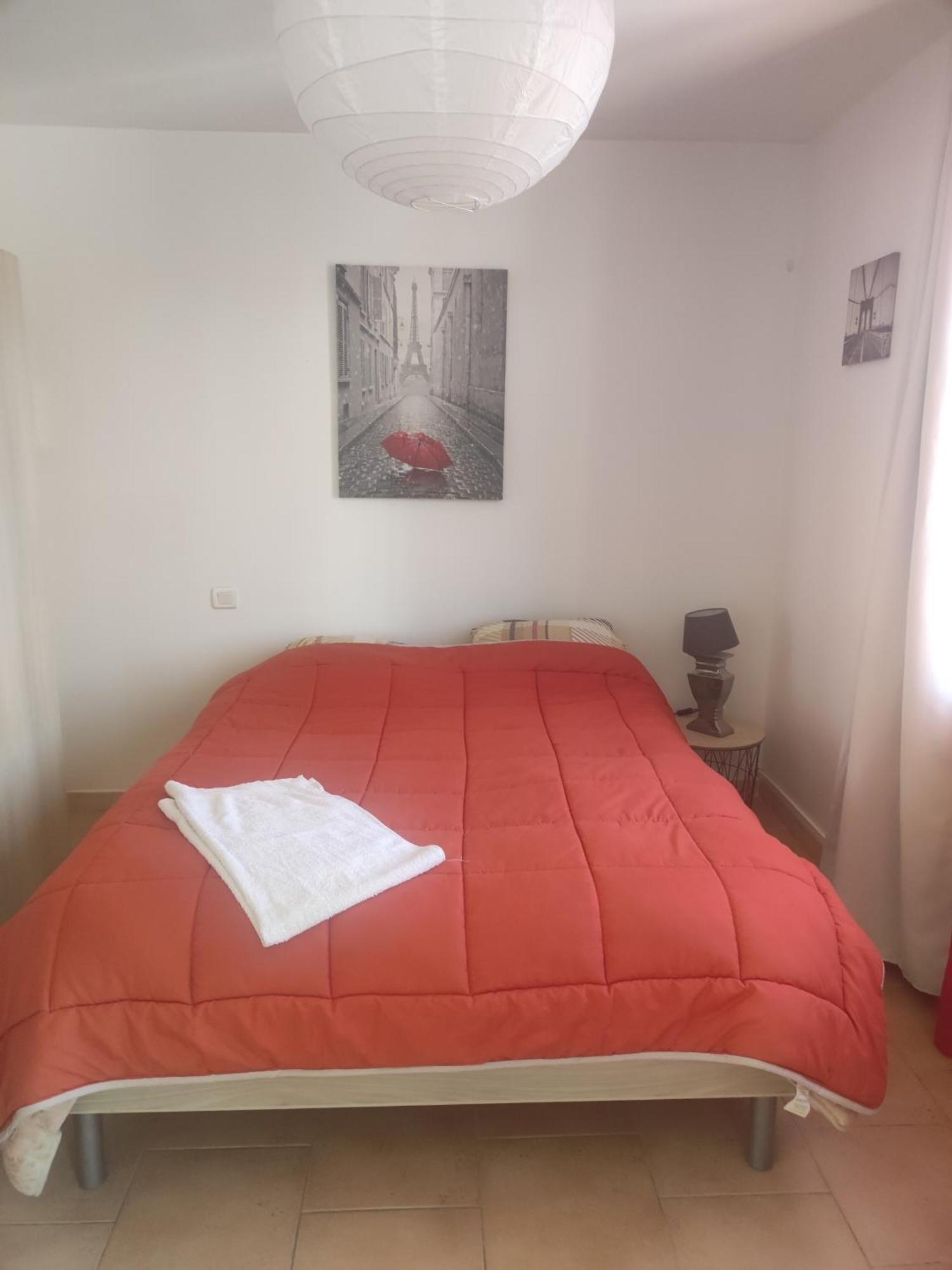 Ingrid Mary Apartamento Nîmes Quarto foto